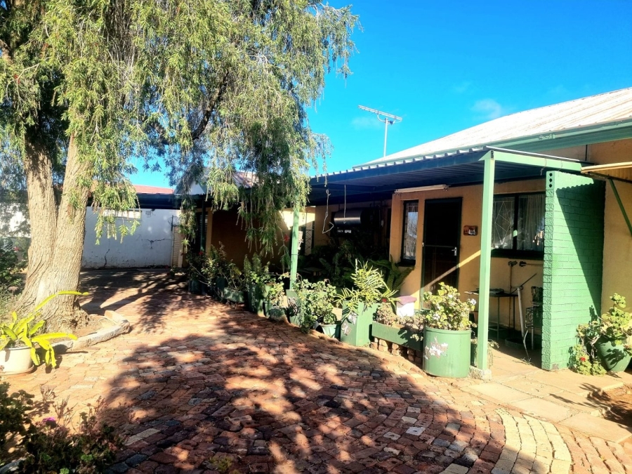 3 Bedroom Property for Sale in Beaconsfield Northern Cape